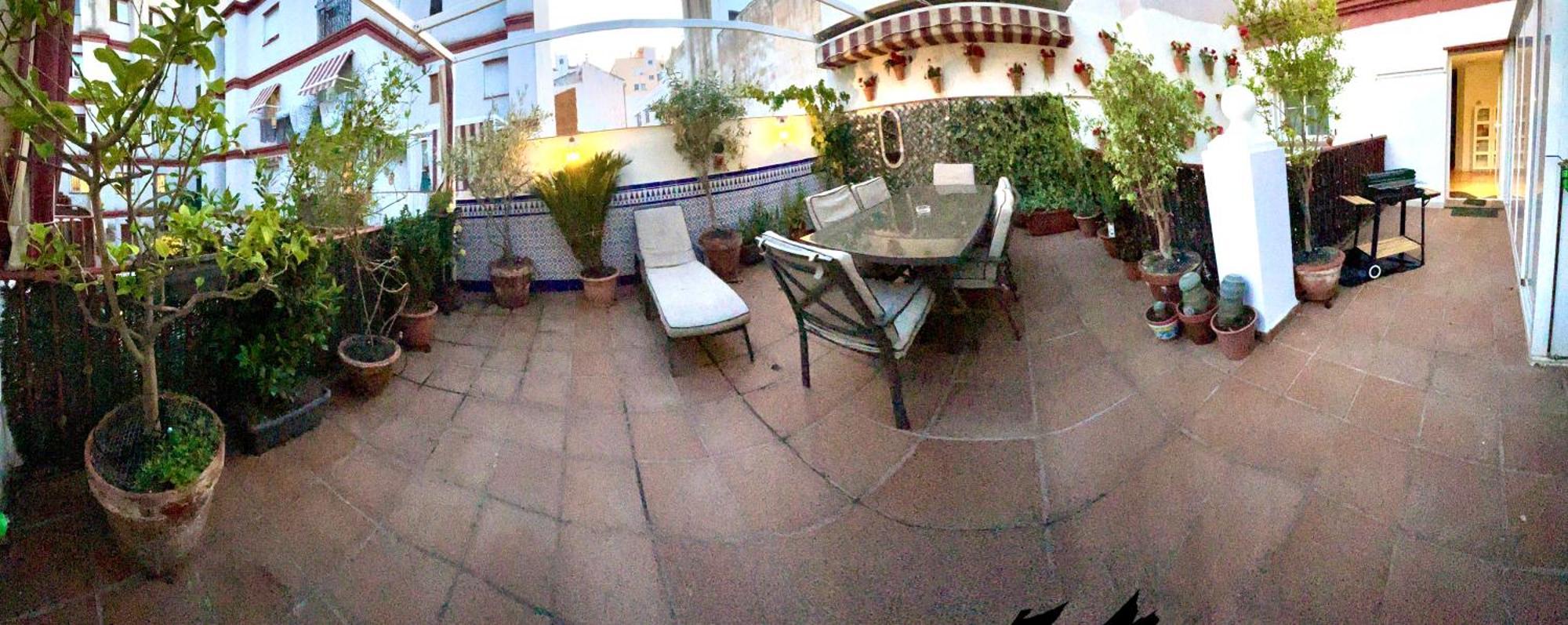 Maravilloso Apartamento Centrico De 70M2, Jardin Propio 40M2 Con Piscina Para Ninos Y Parking Opcional Малага Екстериор снимка