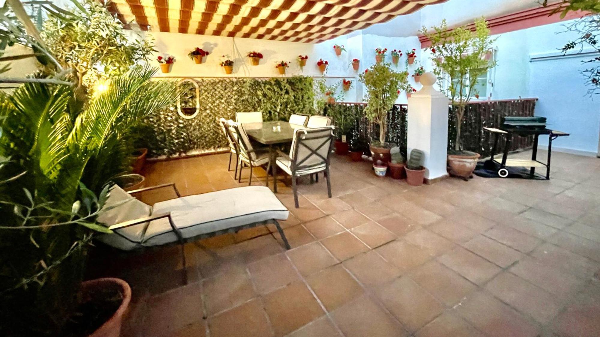 Maravilloso Apartamento Centrico De 70M2, Jardin Propio 40M2 Con Piscina Para Ninos Y Parking Opcional Малага Екстериор снимка