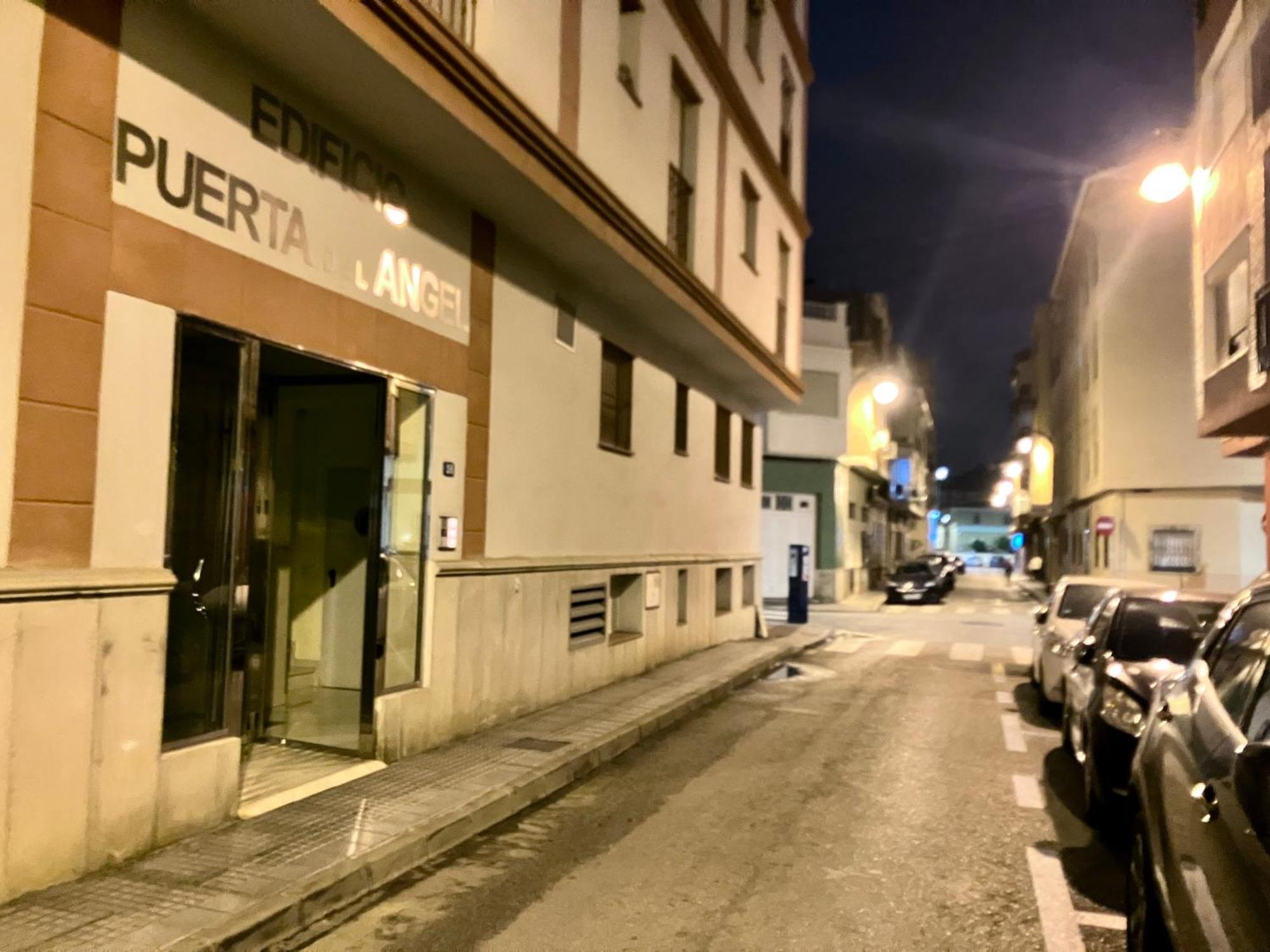 Maravilloso Apartamento Centrico De 70M2, Jardin Propio 40M2 Con Piscina Para Ninos Y Parking Opcional Малага Екстериор снимка