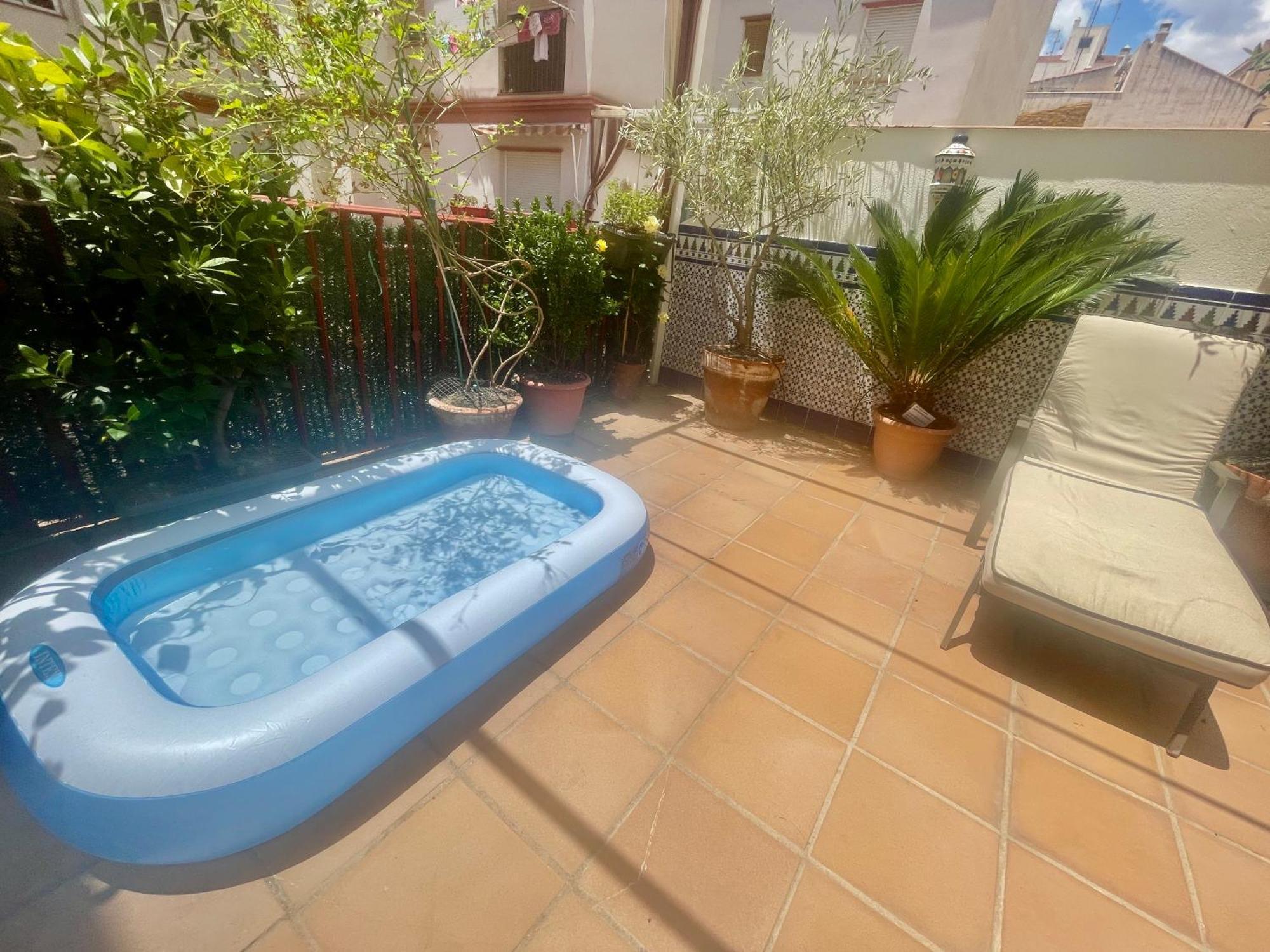 Maravilloso Apartamento Centrico De 70M2, Jardin Propio 40M2 Con Piscina Para Ninos Y Parking Opcional Малага Екстериор снимка